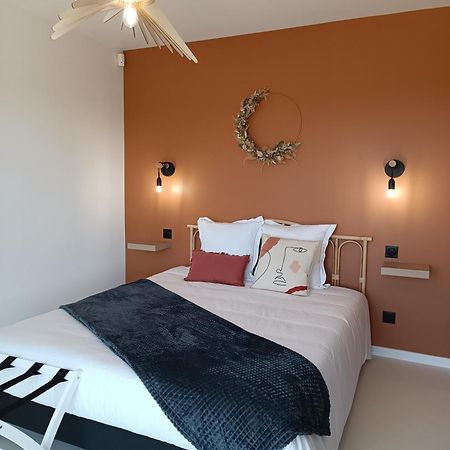 Maison Bailly Ducey-Les Cheris Bagian luar foto