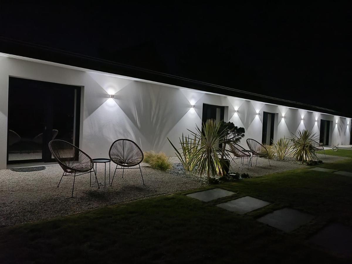 Maison Bailly Ducey-Les Cheris Bagian luar foto