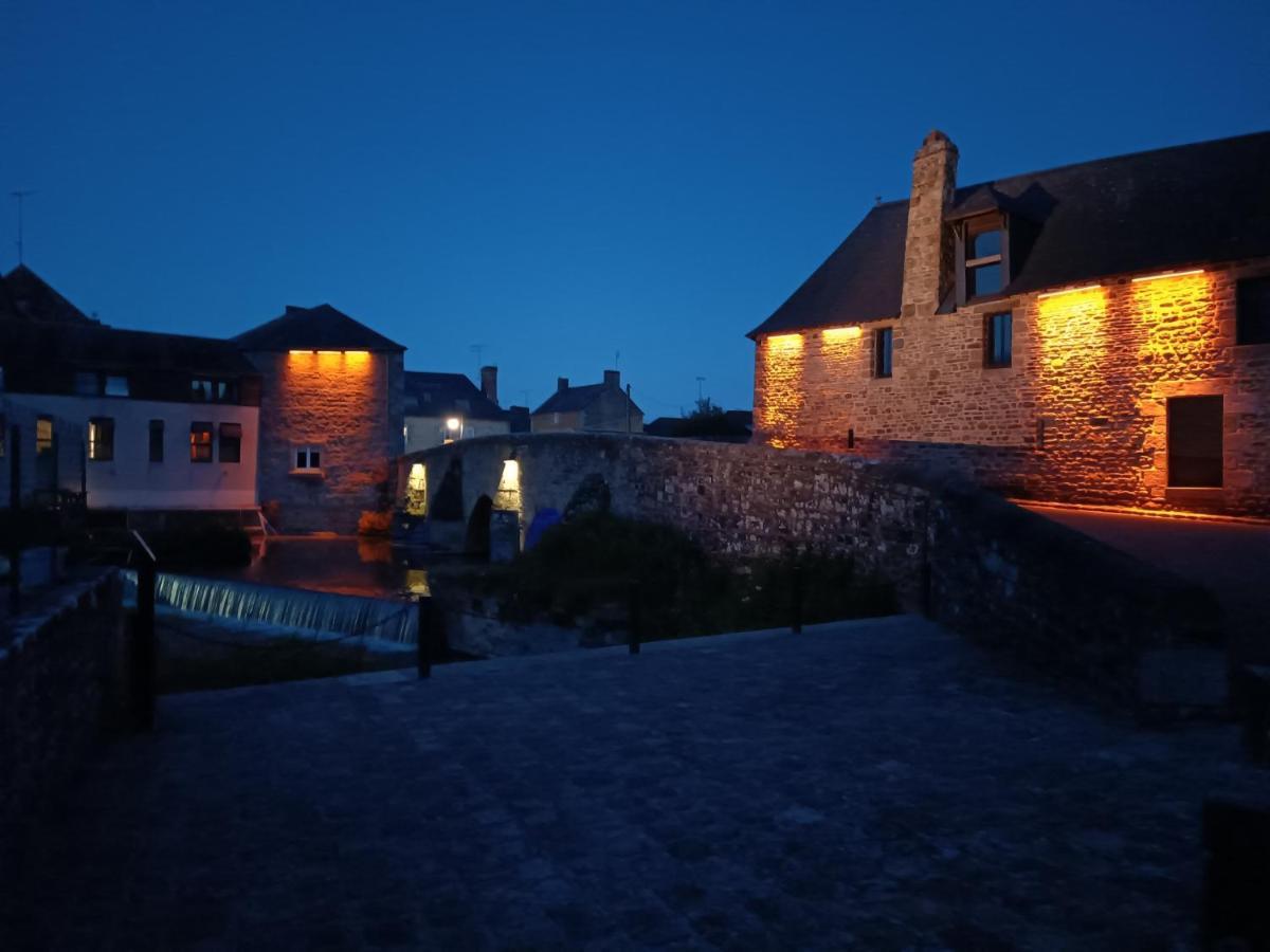 Maison Bailly Ducey-Les Cheris Bagian luar foto