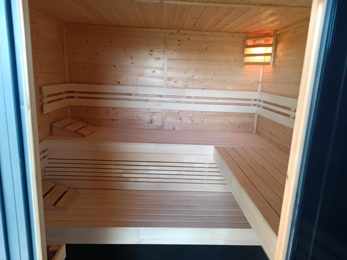 Maison Bailly Ducey-Les Cheris Bagian luar foto
